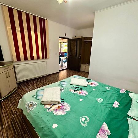 Hotel Pensiunea Bianca Corbu  Exteriér fotografie