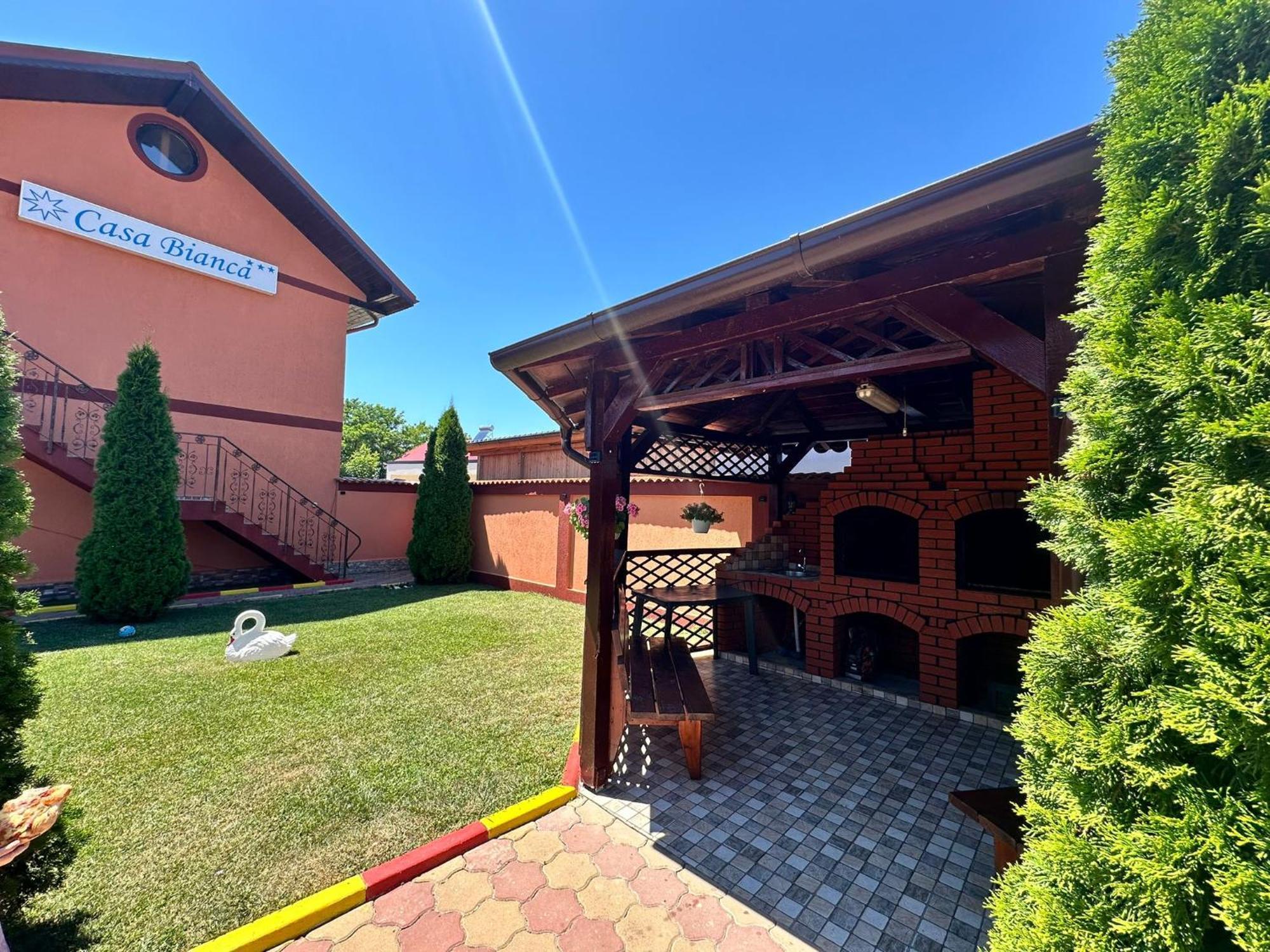 Hotel Pensiunea Bianca Corbu  Exteriér fotografie